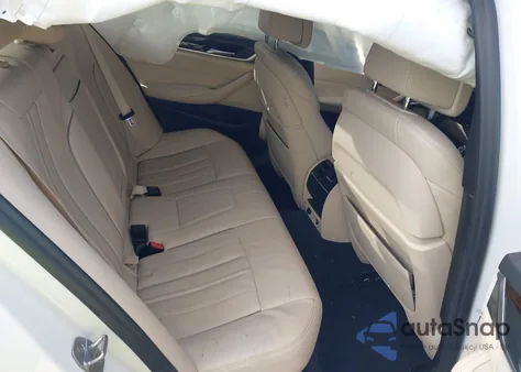 2019 BMW 540I xDrive z USA, uszkodzony, nr VIN WBAJE7C57KWW18242